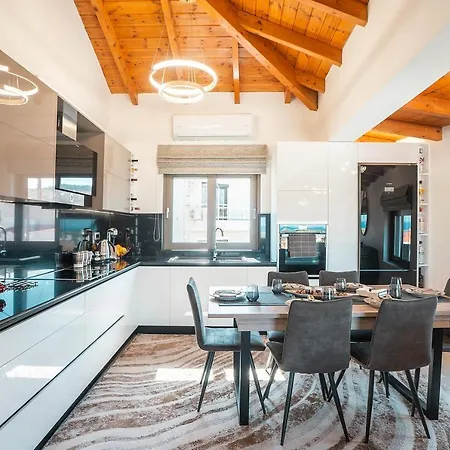 Villa Nikolaos 2