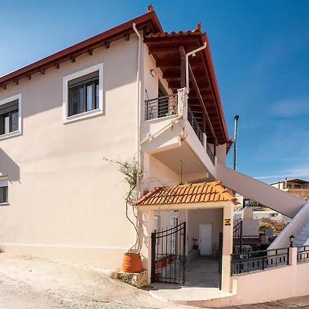 Nikolaos 2 Villa Fánai