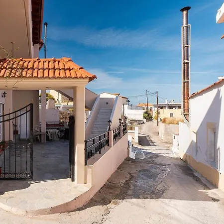 Nikolaos 2 Villa Fánai